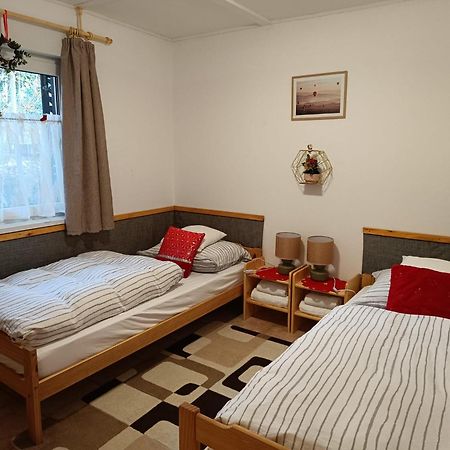 Regina Ranch Hotel Игал Екстериор снимка